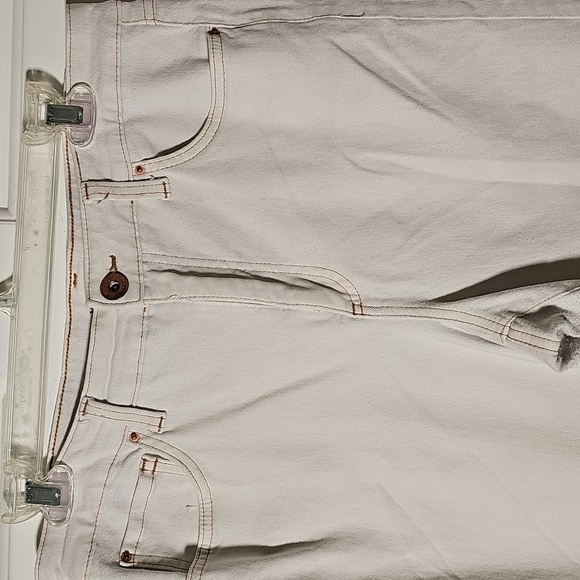 I.N.C. DENIM HIGH‎ RISEWIDE LEG CROP Women's Cream Jeans. 10/30. FRAYED HEM - Picture 2 of 11